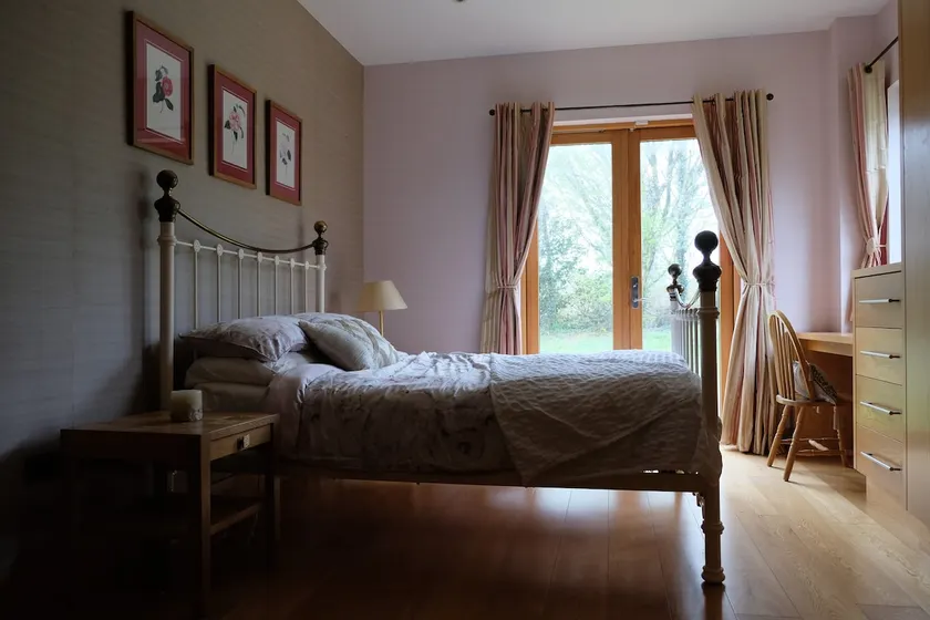 3 Bedroom Apartment in Barna in fabulous location - Image 1