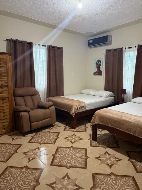 Allspice Lodge - Image 1