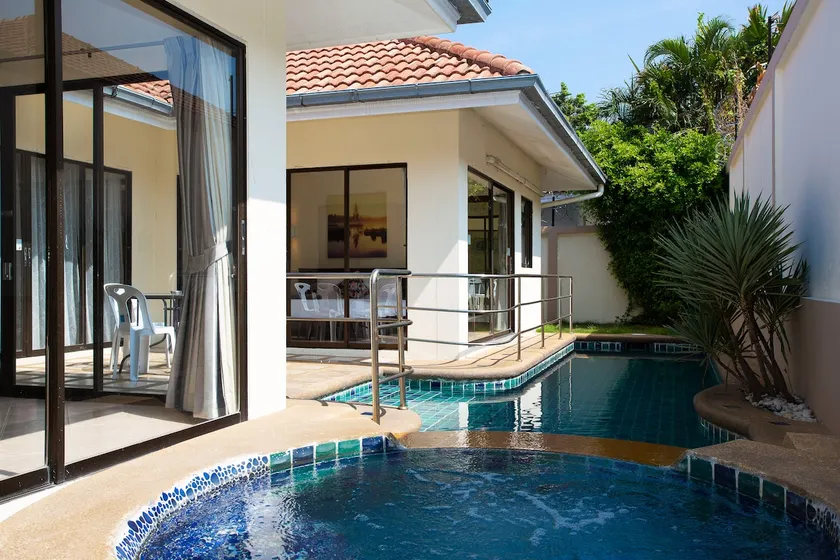 2-bdr villa with private pool #85 - Image 1