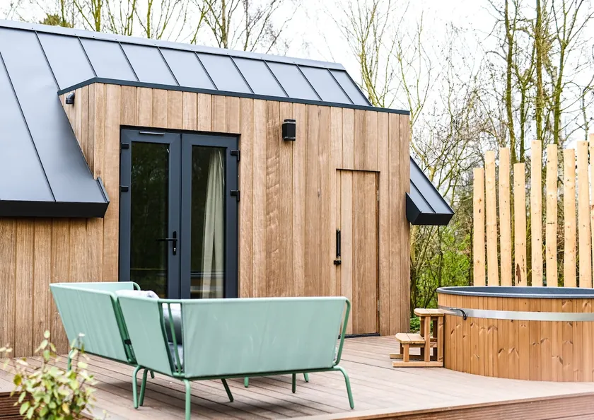 Wellness lodge - Image 1