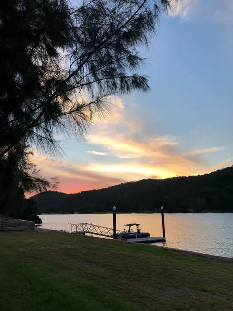 Waterfront Double-Cabin Getaway - Image 1
