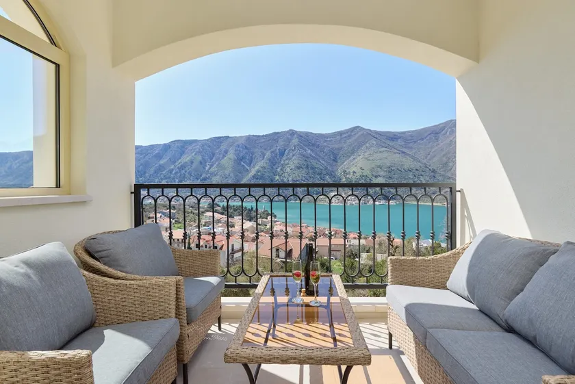 Feel the view - Maša - Image 1