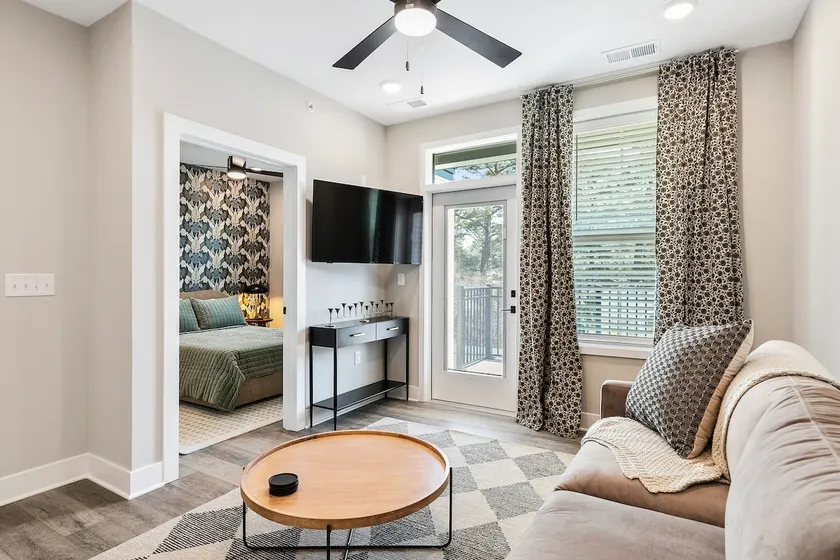 Brand New Stylish 1BR w/ 5 star Finishes/Amenities - Image 1