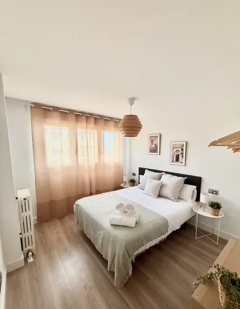 Renovated and bright in Zaragoza - Image 1