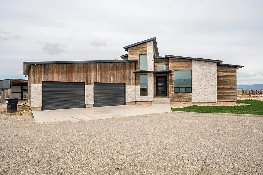 Expansive Basement Suite w/ Horses and Arena - Image 1