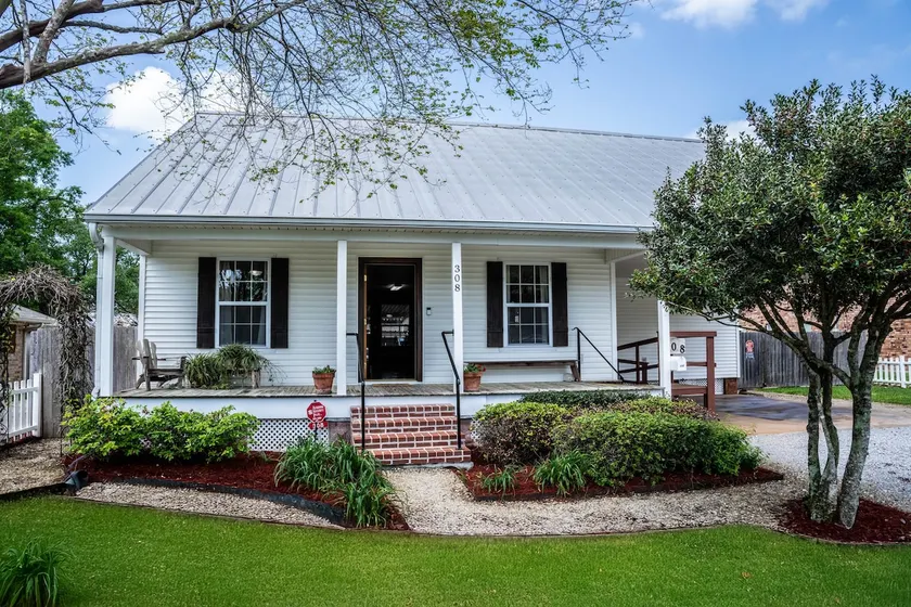 The Rustic Bungalow - Image 1