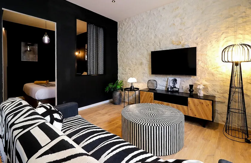 Vasarely 40 m2 chic and modern - Image 1