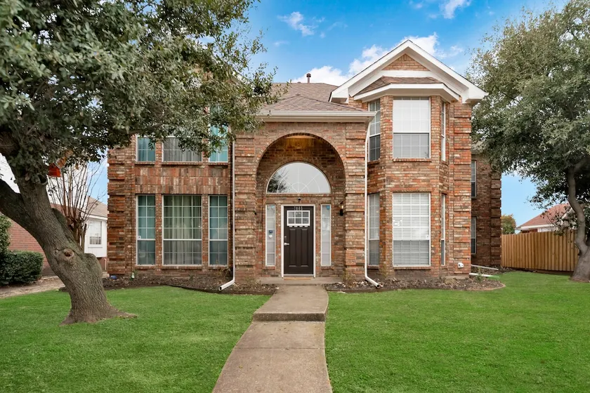 Comfortable 5BR 3BA • Central Location° - Image 1