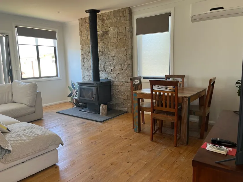 3-bedroom home in Cooma - Image 1