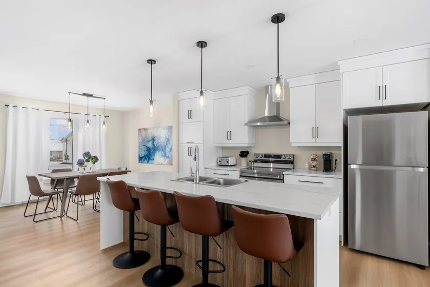 Feel at Home | Stylish 3BR Townhouse in Dieppe - Image 1