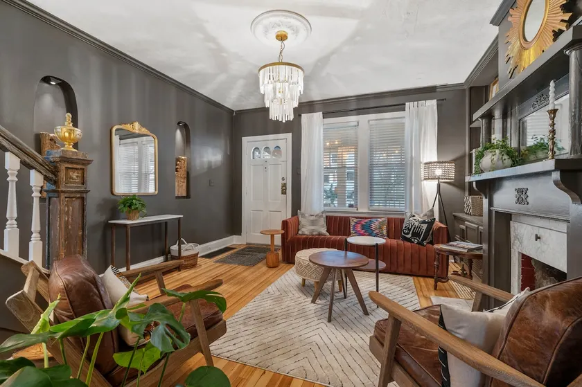 Gothic Boho Hideaway |4BR |Parking |Safe &walkable - Image 1