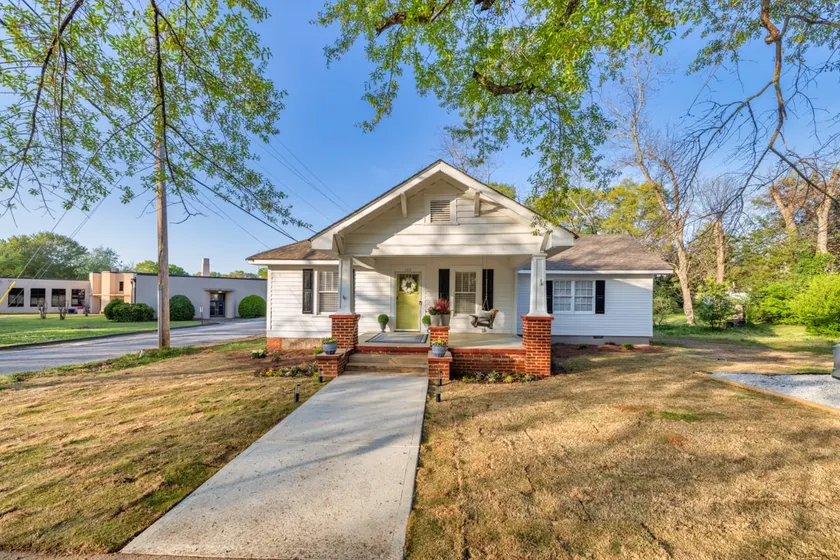 The Social Cottage - Image 1