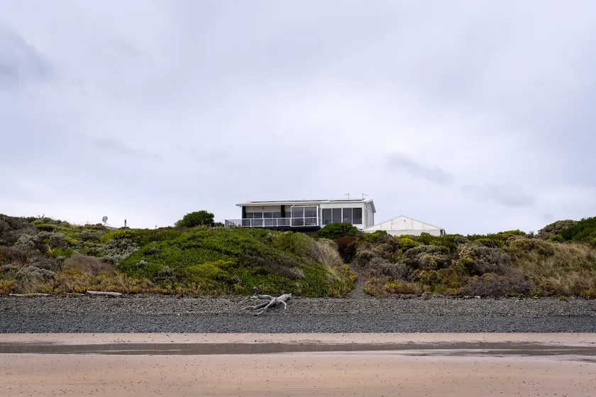 Shack Vibes, Direct Beach Access - Image 1