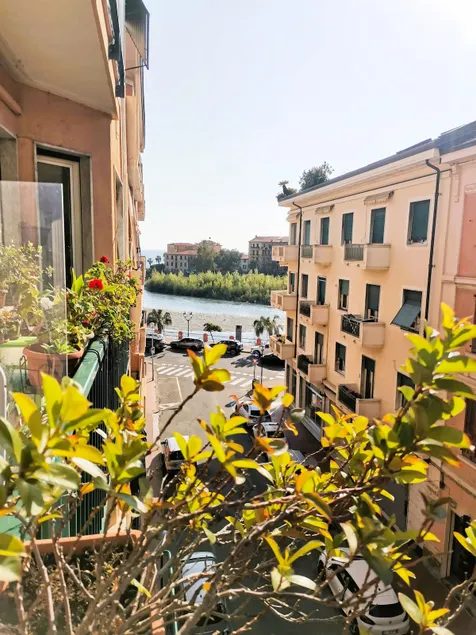 Ventimiglia center: sleeps 6, 300m from sea. - Image 1
