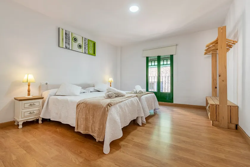 Bettatur Rera Apartments, Els Gega Apartment. - Image 1