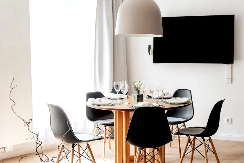 Meridian Apartment - Image 1