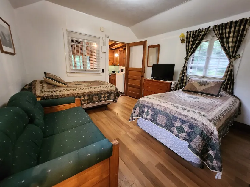 Moreno's Cottages #7 - Image 1