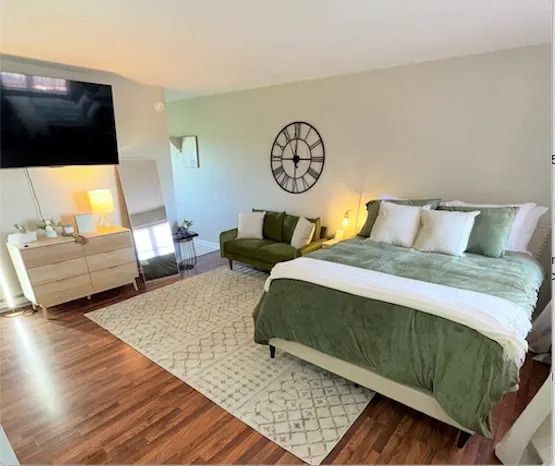 Great Place for a Derby Stay! Just Reduced! - Image 1