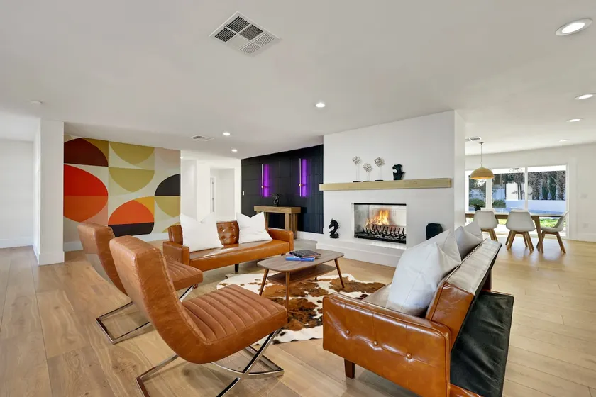 Modern Home 5BR/4BA/Pool/16Beds - Image 1