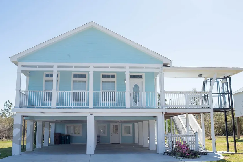 Water House - Image 1