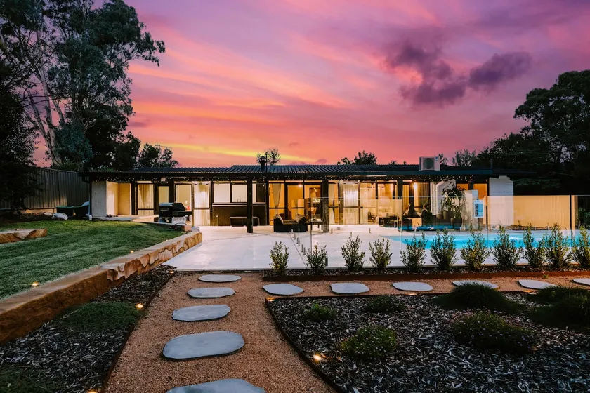 Moonlight at Mudgee - Chic Soirees & Private Cinema - Image 1