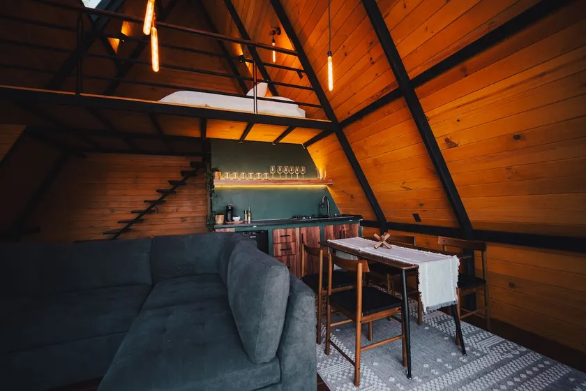 Centurion Chalet by Woodland Cab - Image 1