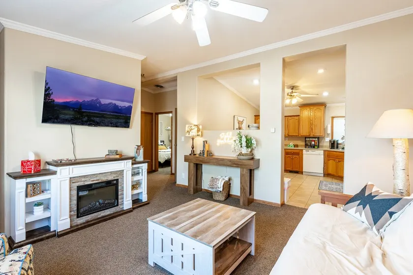 Clear Creek Duplex - Image 1