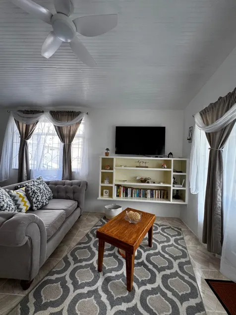 #14 Dolly’s Place # perfect to unwind - Image 1
