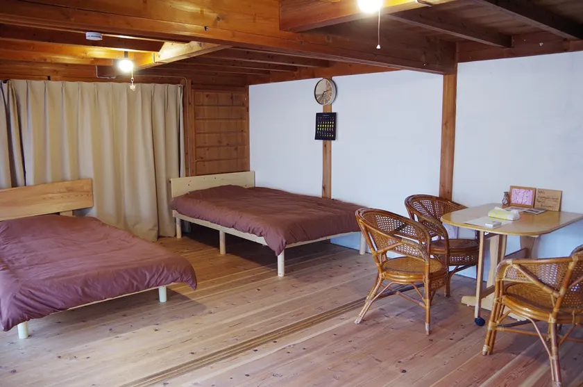 Stay in a renovated old house and support the Free School. - Image 1