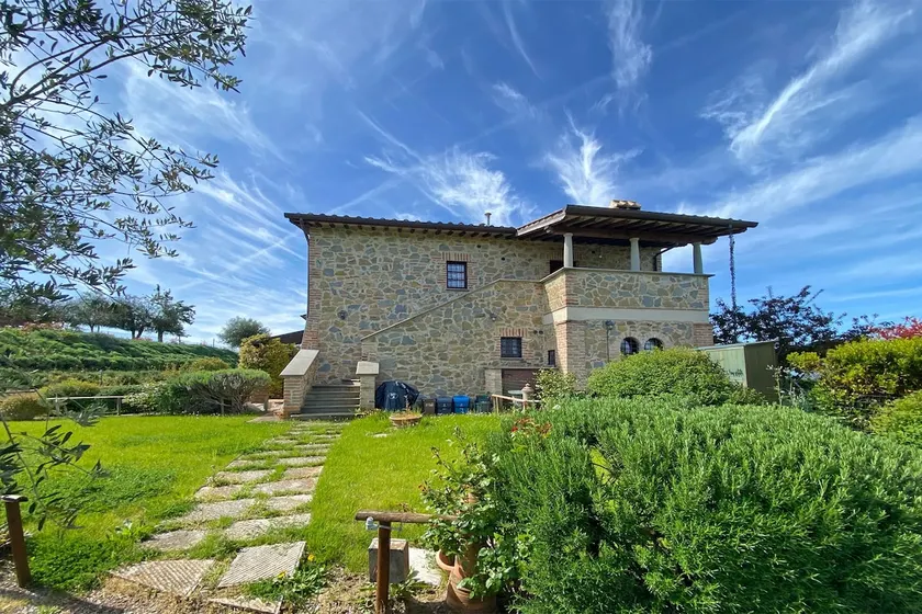 GuestHost - Il Glicine, apt with garden and pool - Image 1