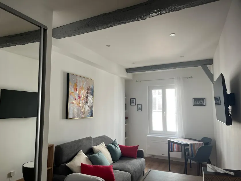 Studio a short walk from the beach, old Antibes. - Image 1