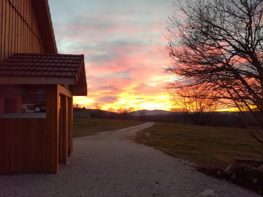 Les Ursules, rustic cottage in the heart of nature - Image 1