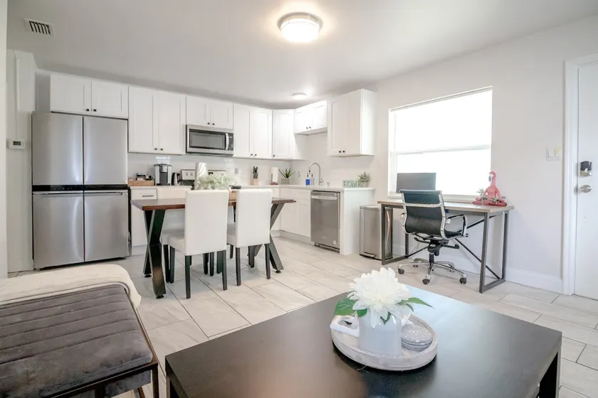 Charming 2BR Home in Zephyrhills | Pet Friendly - Image 1