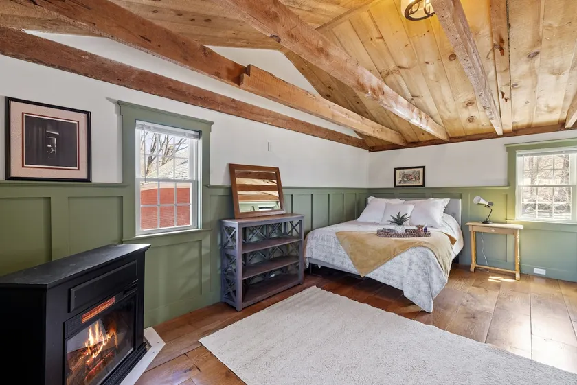 Charming Lakes Region Farm Loft | Farm Animals - Image 1