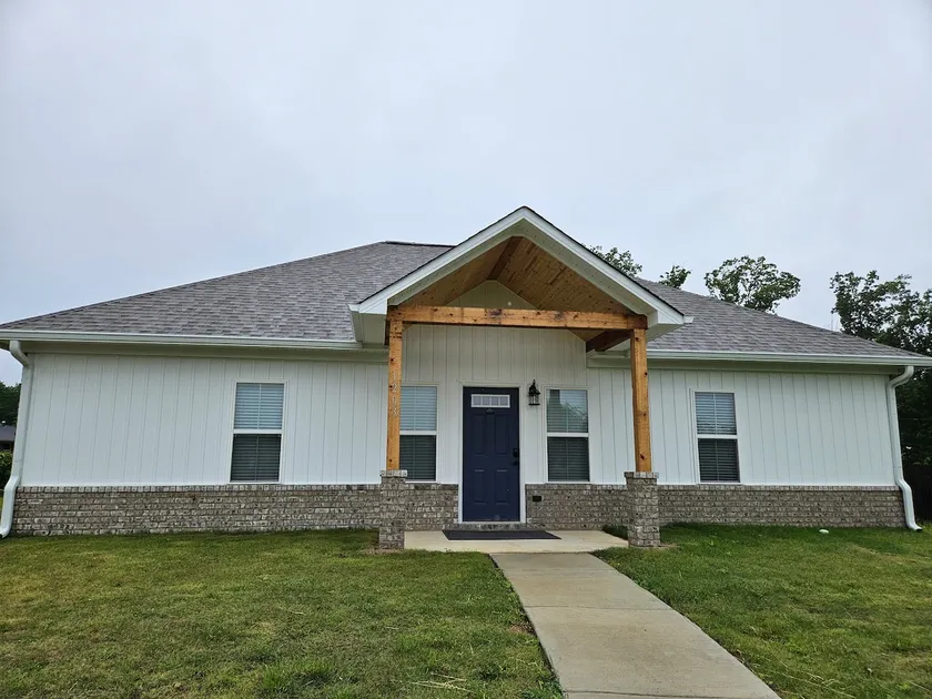 Ackia's Home Away from Home - Image 1