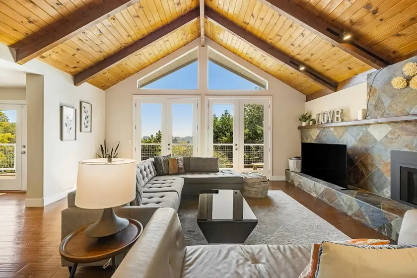 MeadowView on Darby, by Vinifera Homes - Image 1
