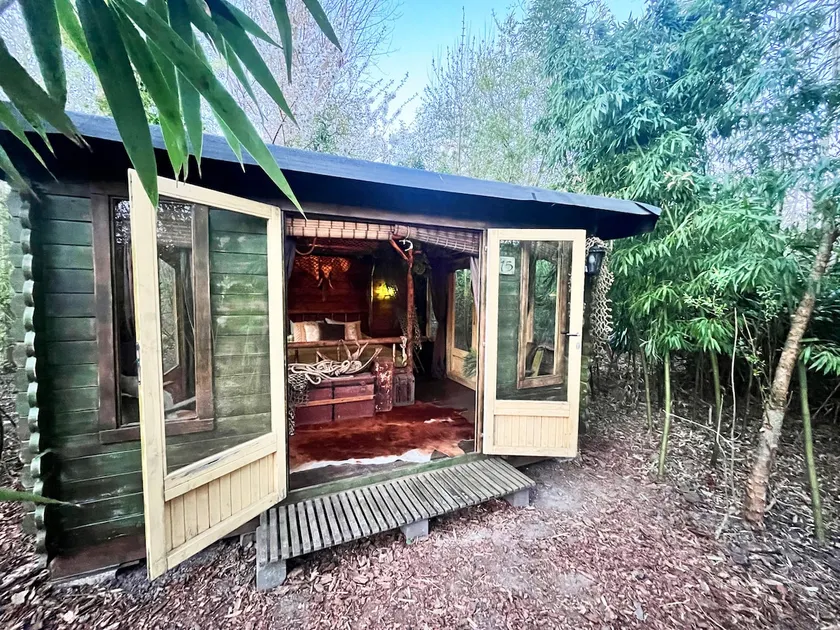 Anna's (Hut 15) Jungle hut - Image 1