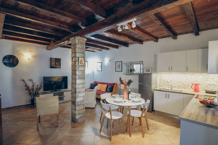 Amalia's House - Image 1