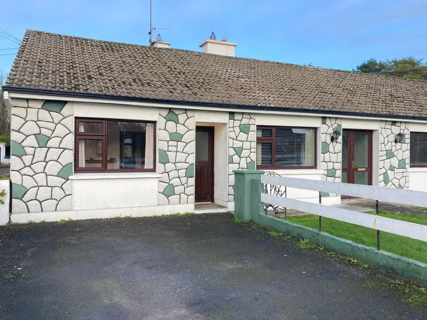 Cosy Apartment, Connemara, 30 mins Galway City - Image 1