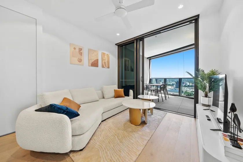 Home of Clouds - Brand New Apt on Star Casino BNE - Image 1