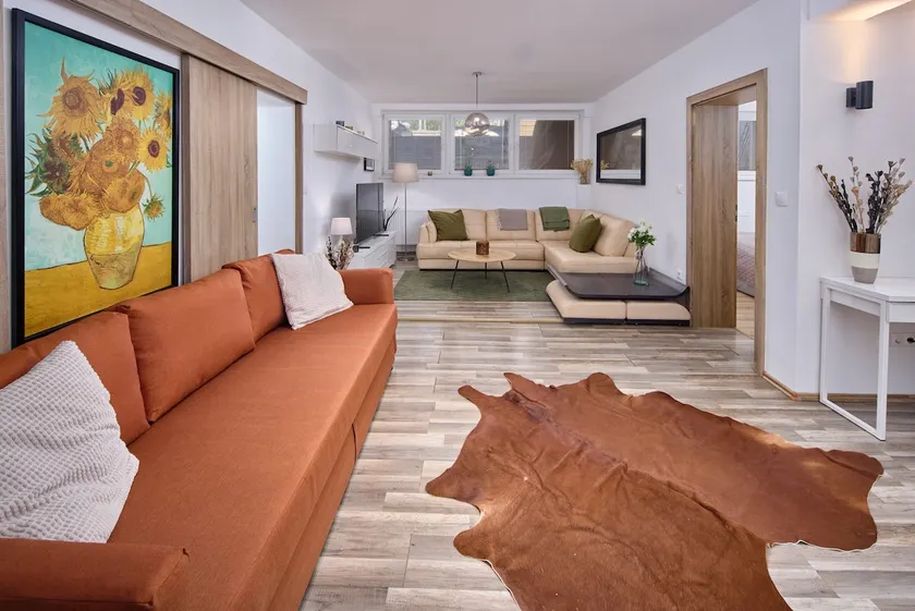 2 Bedrooms, 2 Bathrooms & Garden - Image 1