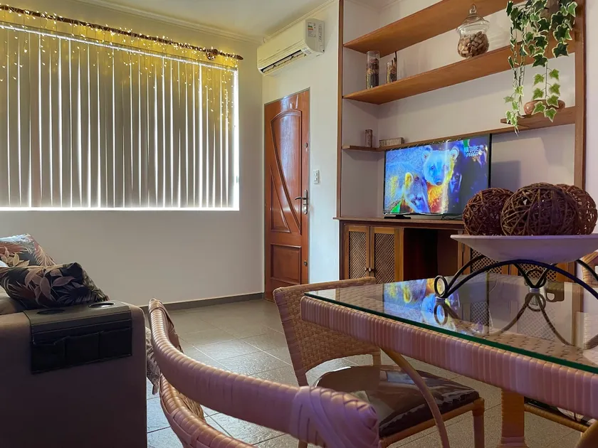 Safe House with 3 Bedrooms and Covered Garage - Image 1