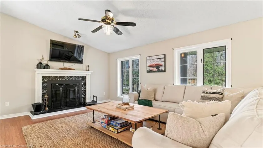 Beach Retreat with Hot Tub - Image 1