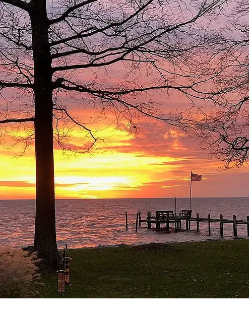 Waterfront Lux Cottage With Amazing Views Near DC - Image 1