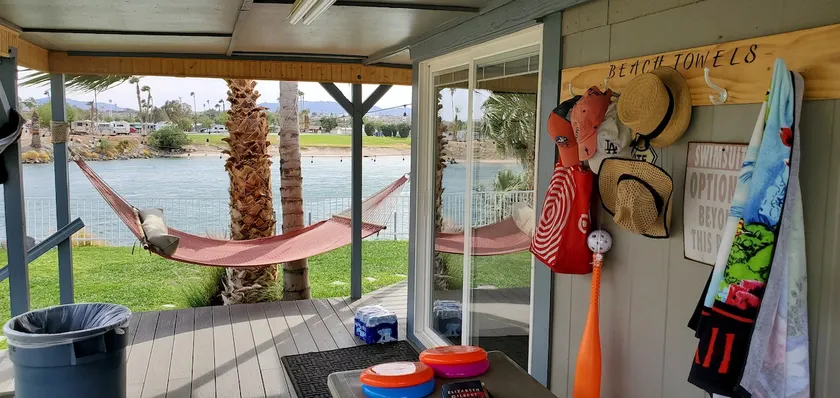 Colorado River Cottage & Dock on Colorado River - Image 1