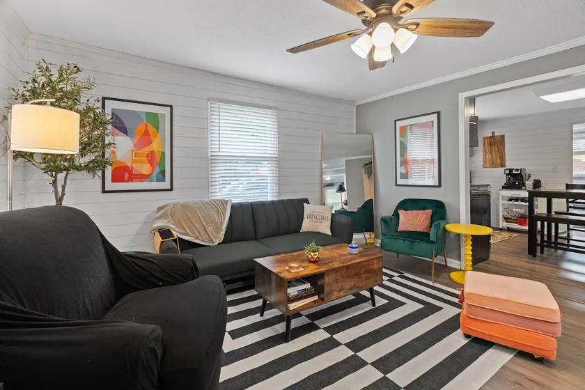 Cheerful and fun two bedroom home in Abingdon - Image 1