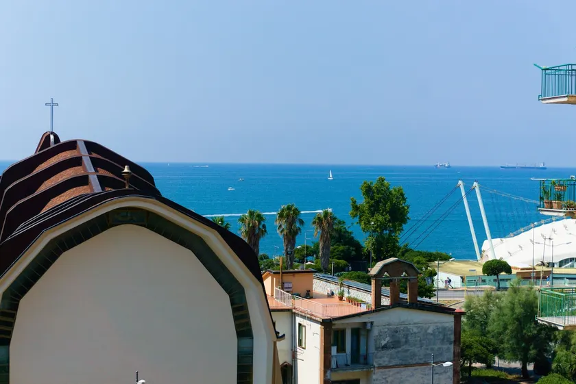 Neverending Sea Luxury Apartment in Salerno Center - Image 1
