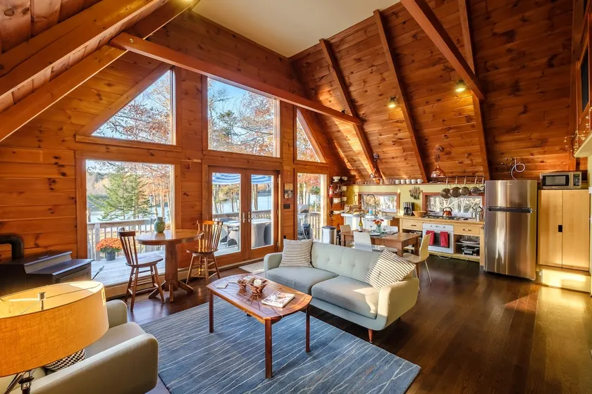 Timeless Tides Cottage - Image 1