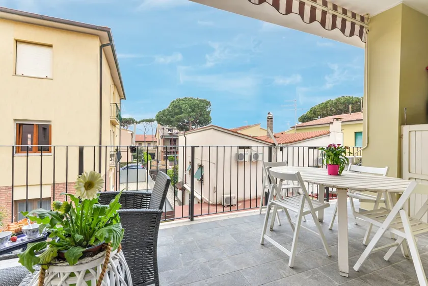 TERRACE APARTMENT CASTIGLIONE - Image 1