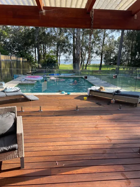 Water Front Getaway and pool - Image 1